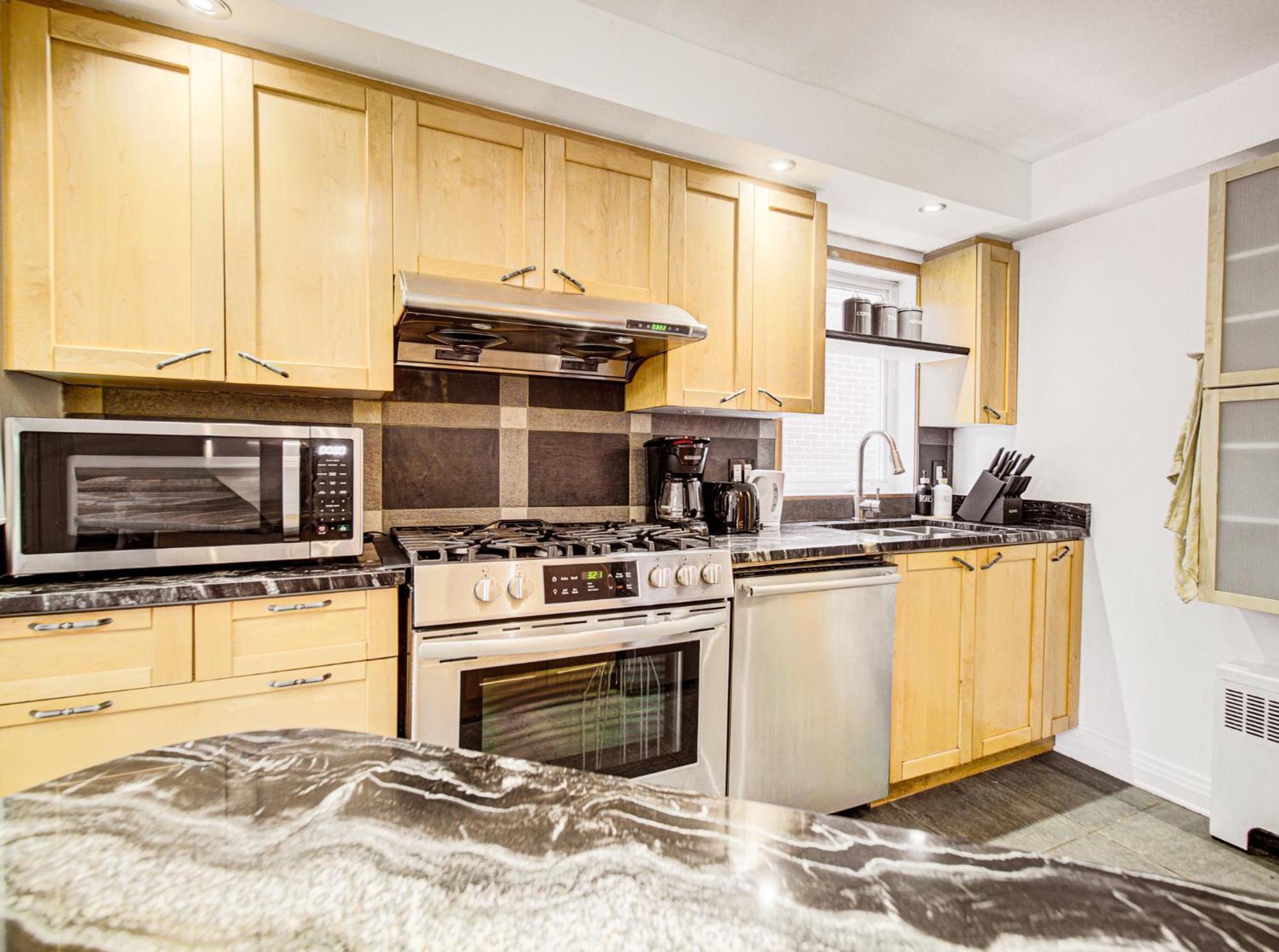 Amazing 4-bedrooms In Homa 20 Apartment *