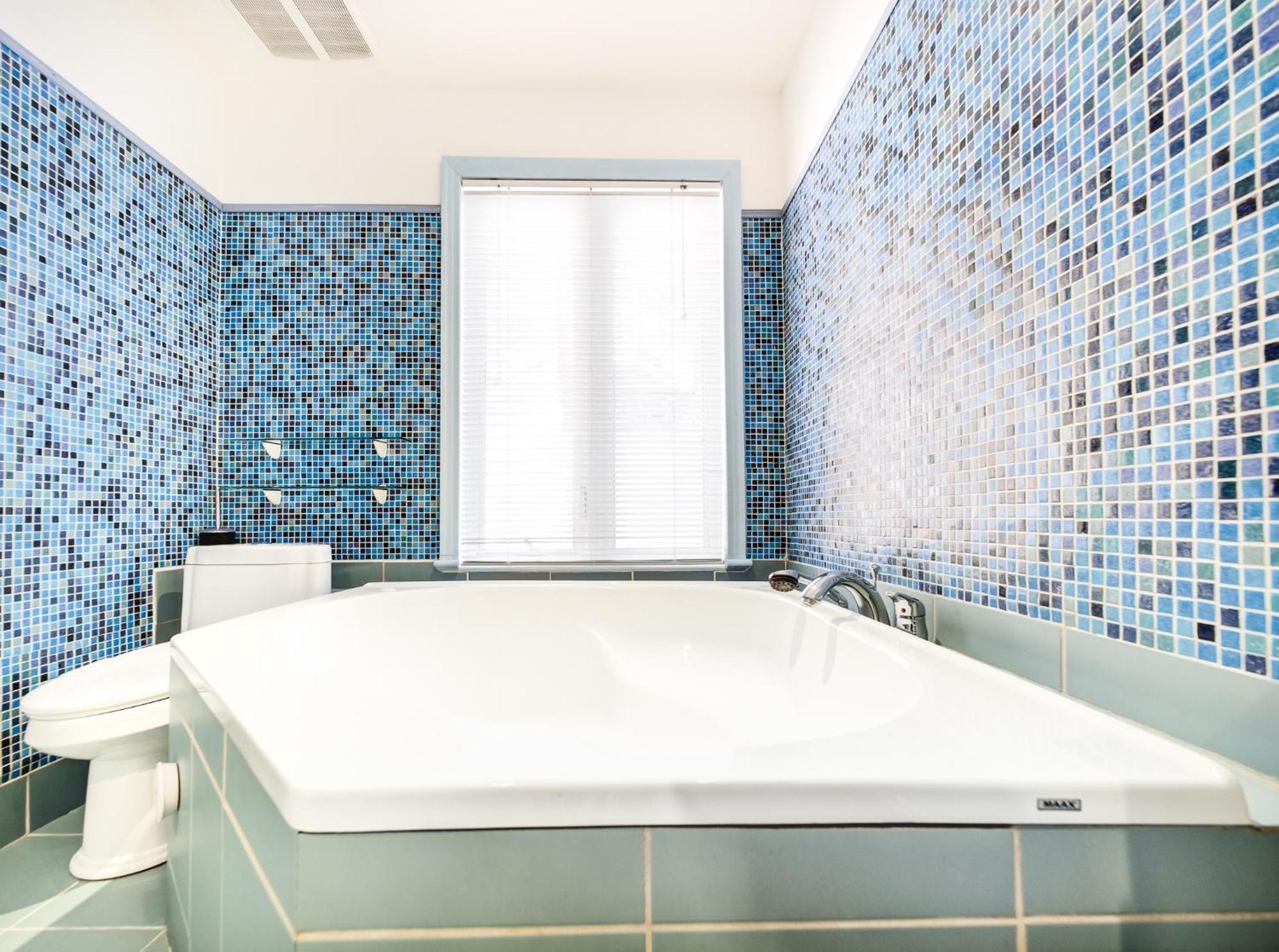 Amazing 4-bedrooms In Homa 20 *