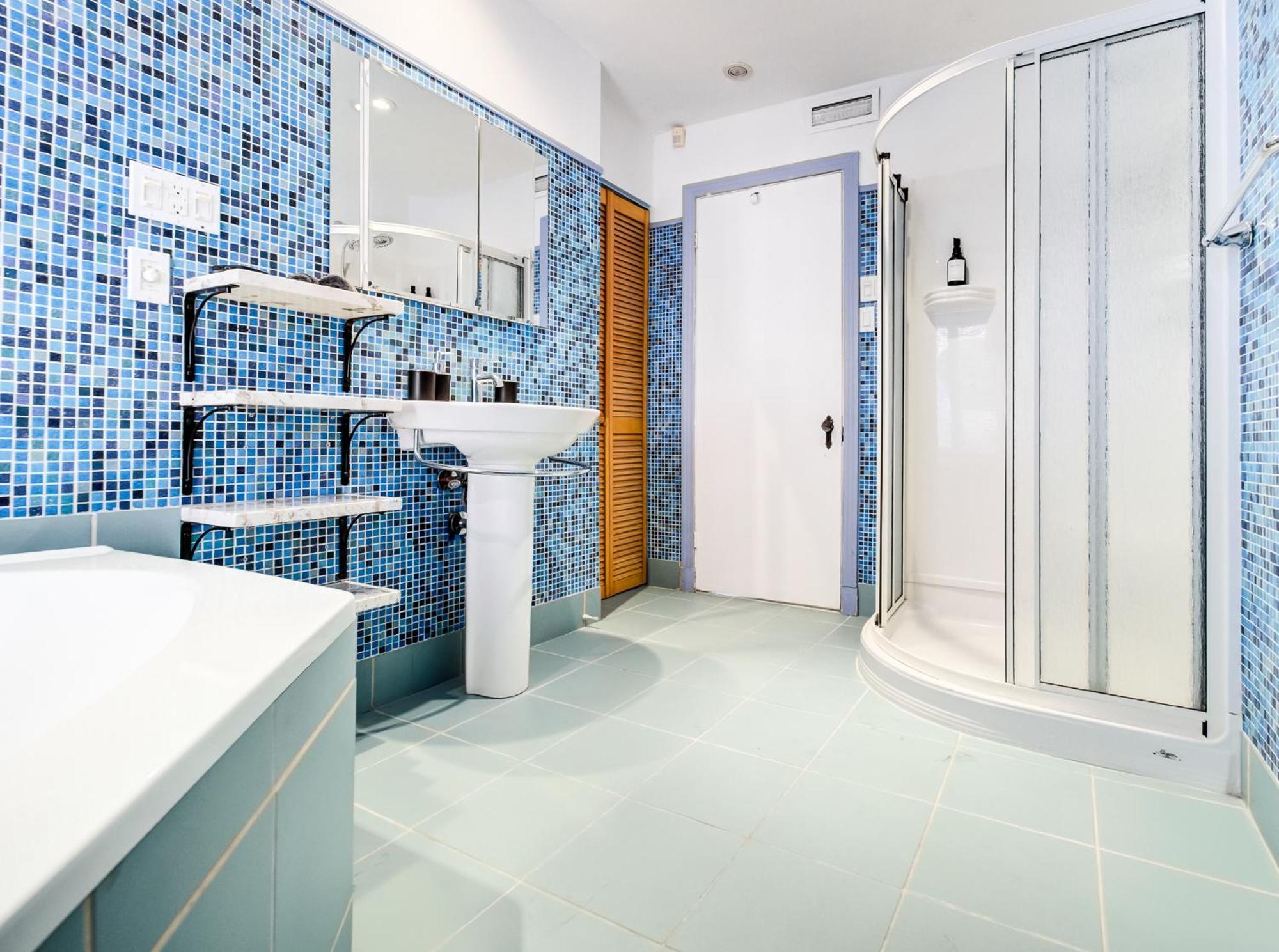 Amazing 4-bedrooms In Homa 20