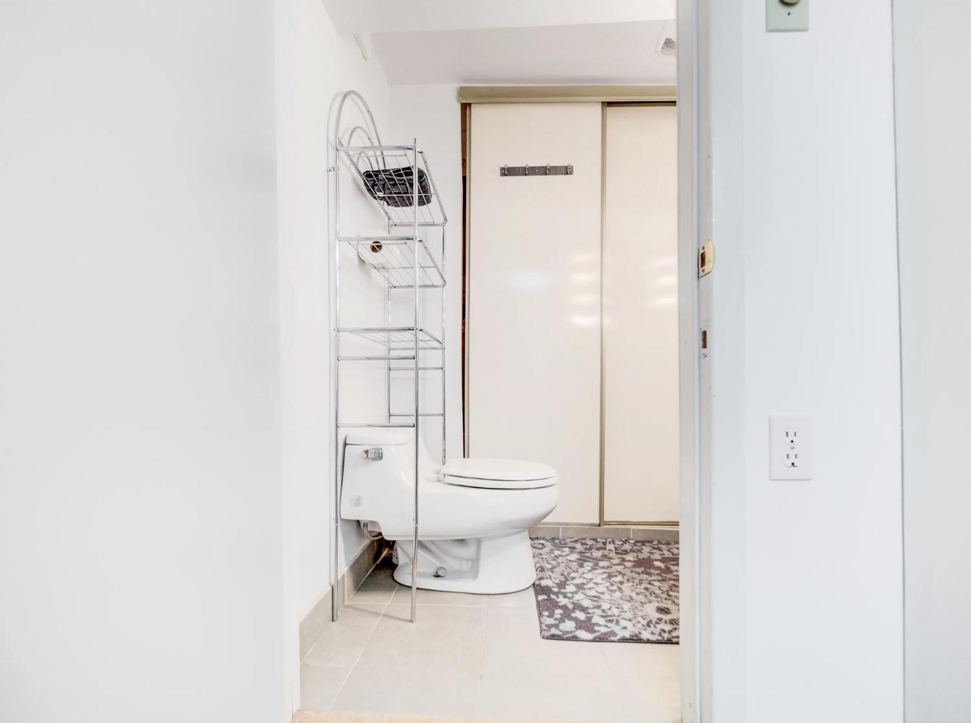 Amazing 4-bedrooms In Homa 20 Apartment Montreal